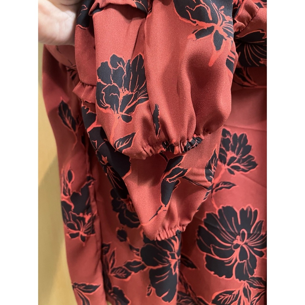 Studio B Bobeau Red & Black Floral Blouse Long Sleeve V-Neck Sz S Valentine's - Picture 7 of 9